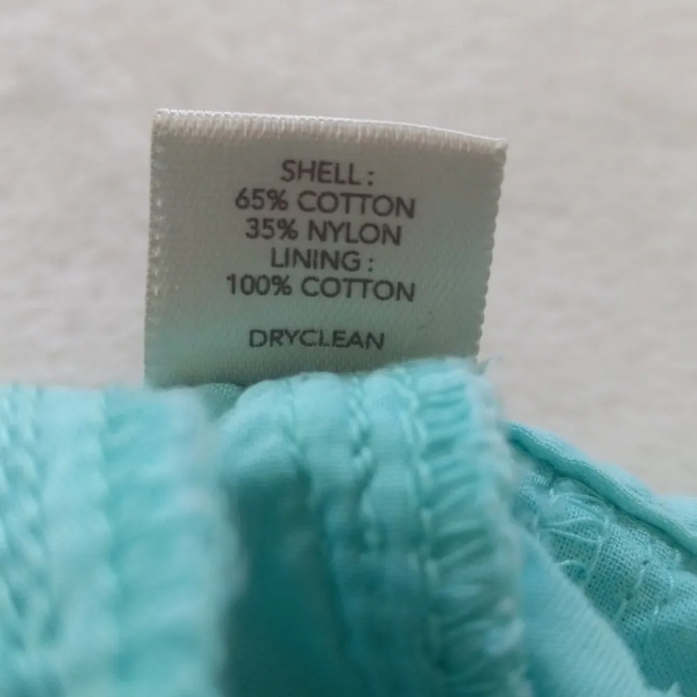 Loft Aqua and White Lace Overlay Sea Shell Scallop Shorts - Image 11