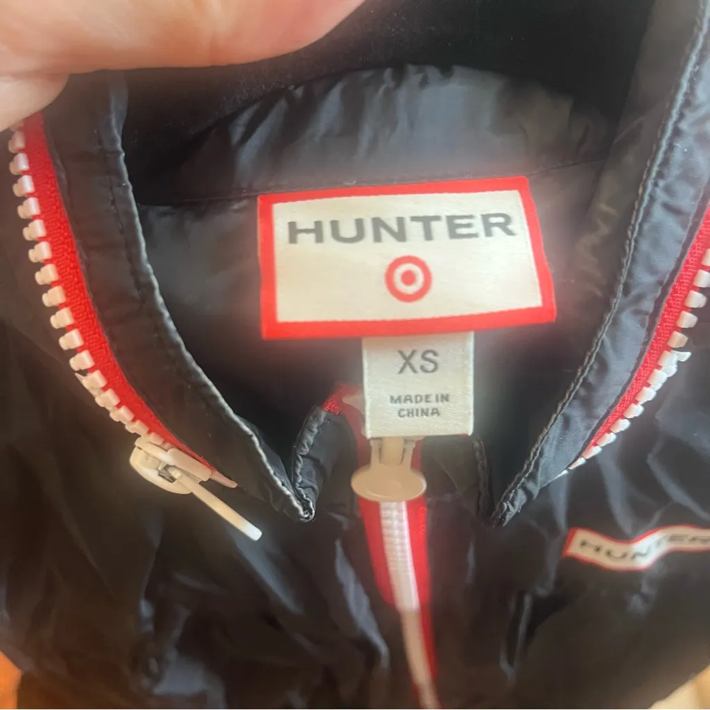 Hunter x Target Black and Red Zip - Image 5