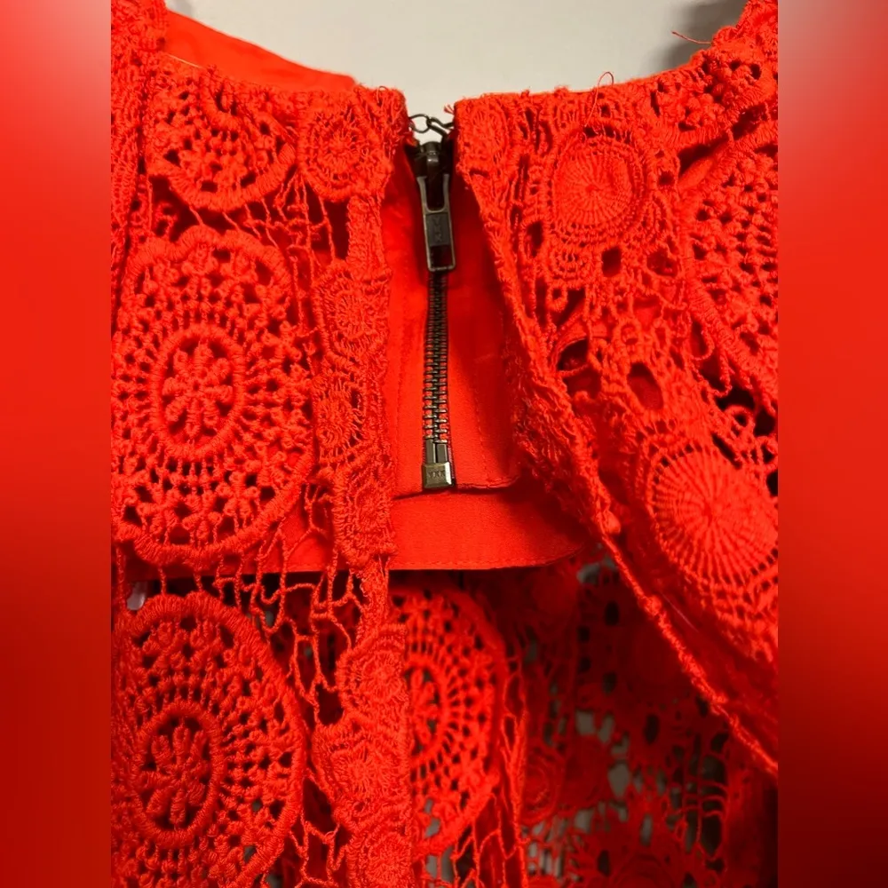 NWT Tularosa Amelia Red Lace Crochet Cropped Off The Shoulder Blouse Top M - Image 7