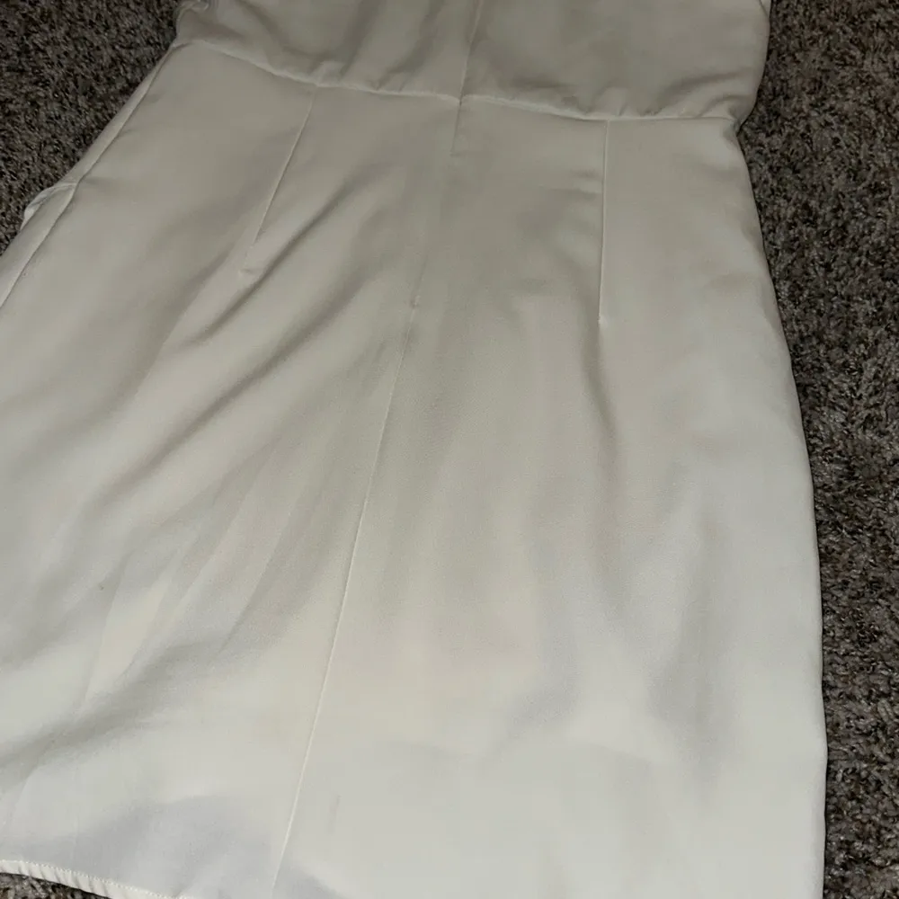 TCEC White Frilly Mid Dress - Image 5