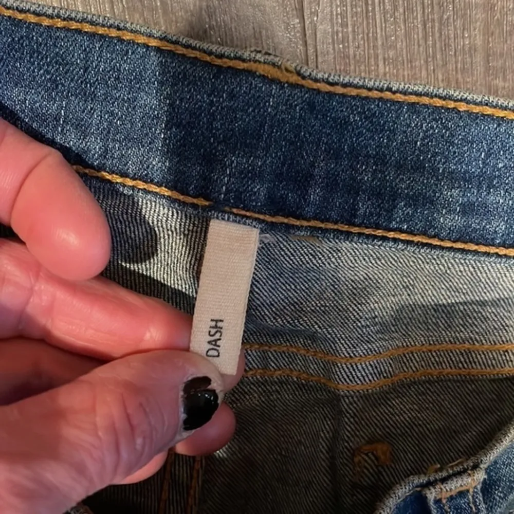 Rag and Bone Dash busted knee distressed jeans - Image 5