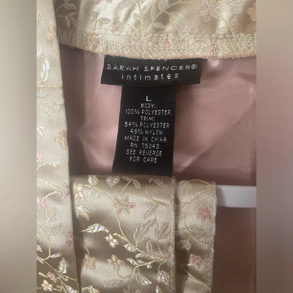 Vintage Sarah Spencer Intimates Chinese Asian Inspired Beige Embroidered Robe L Pink Size L - Image 3