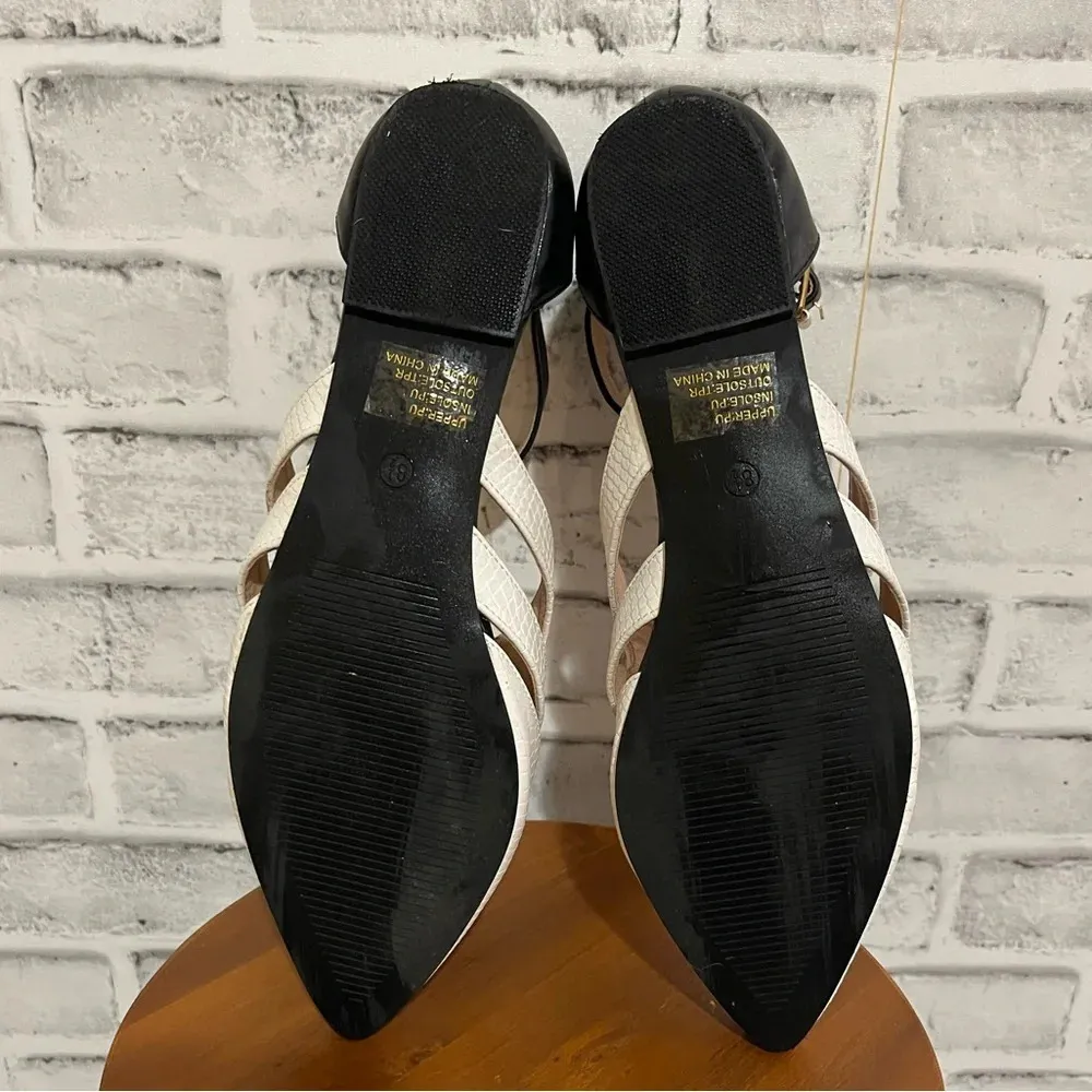 Women’s white and black faux leather buckle pointed toe dress shoes, Size 8.5 - Image 4