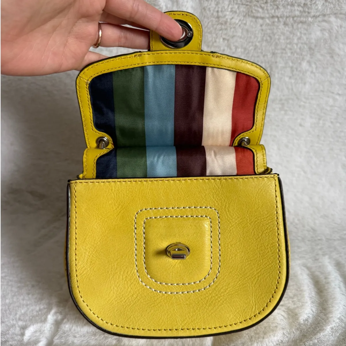 y2k COACH Legacy Yellow Top Handle Crossbody - Image 7