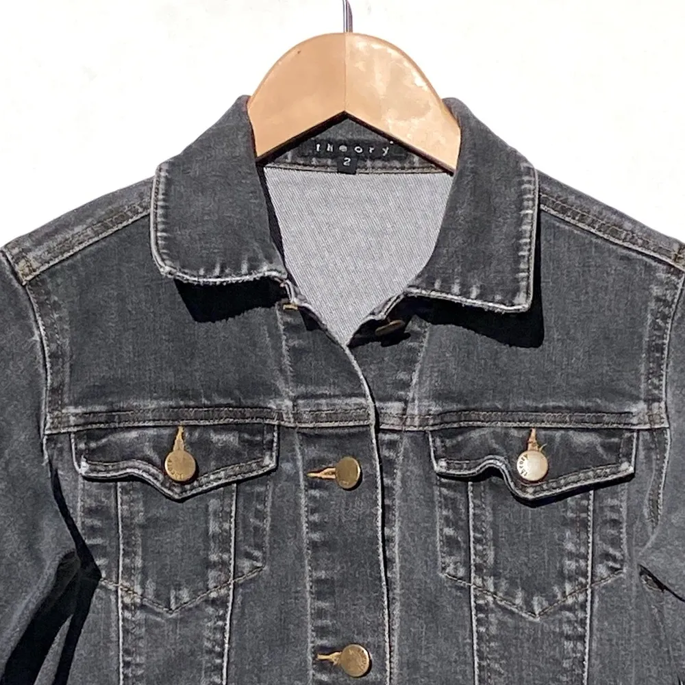 THEORY Women’s Black Wash Denim Trucker Jacket Size 2 - Image 3