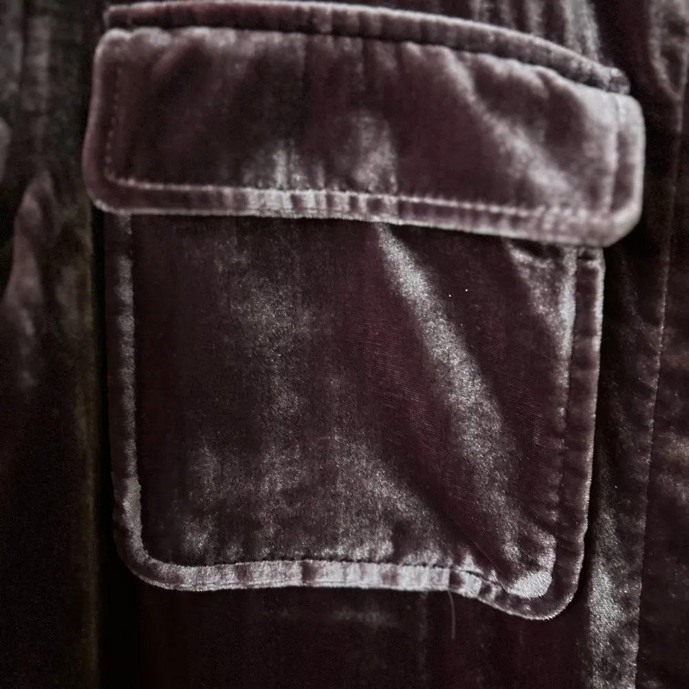 LOFT Burgundy Velour Jacket - Image 4