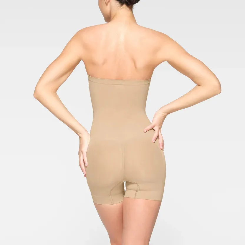 NEW Skims Seamless Sculpt Strapless Shortie Bodysuit Size S NWOT - Image 10