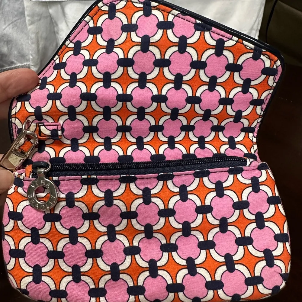 Retired Vera Bradley Loves Me Wristlet - Image 5