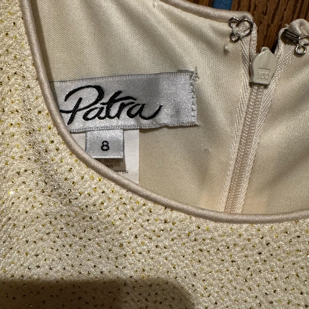 Patra Women’s Ivory with Silver& Gold GlitterTop Full Length Formal Evening Gown Tan Size 8 - Image 7