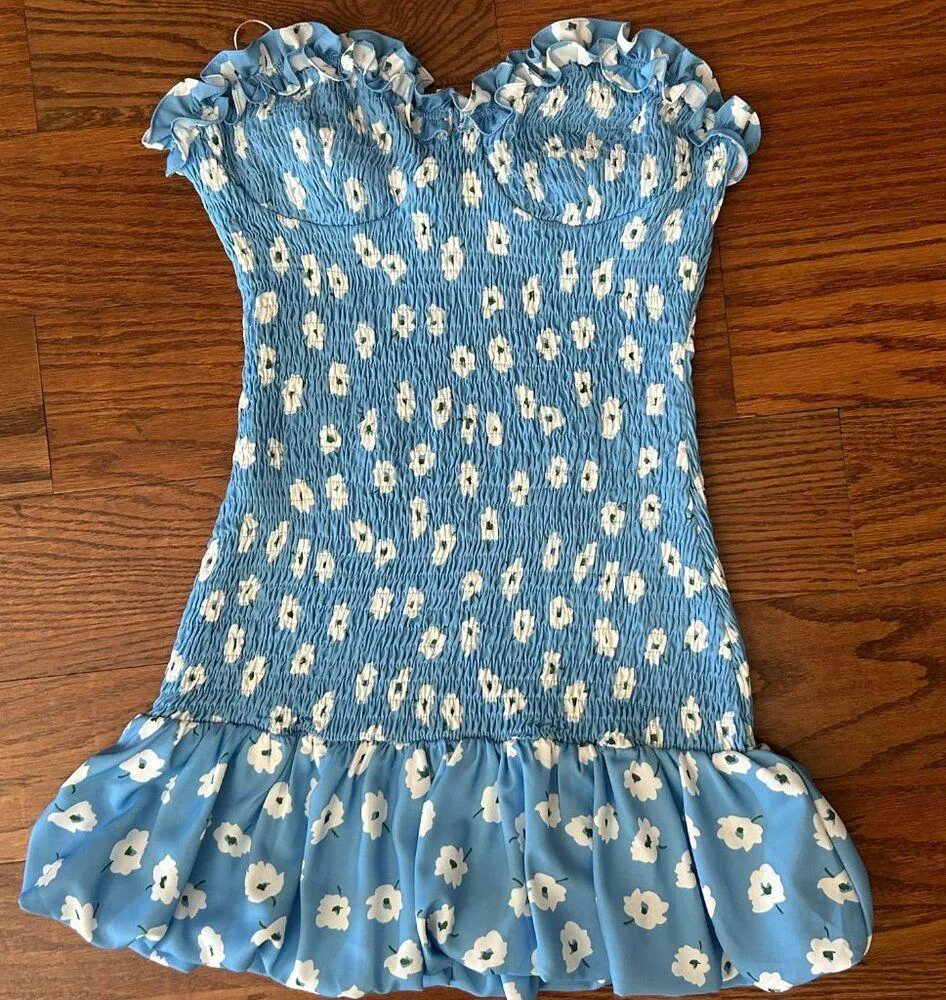 NWT LeLe Floral Ruffle Mini Dress Blue Size Medium Sweetheart Neckline Smocked - Image 12