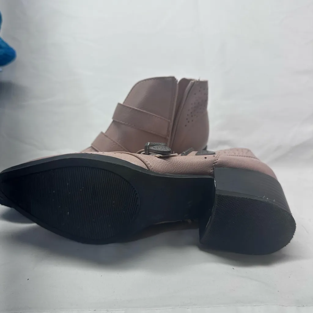 Qupid  Spring Nude Studded Western Bootie Size 7 - Image 4