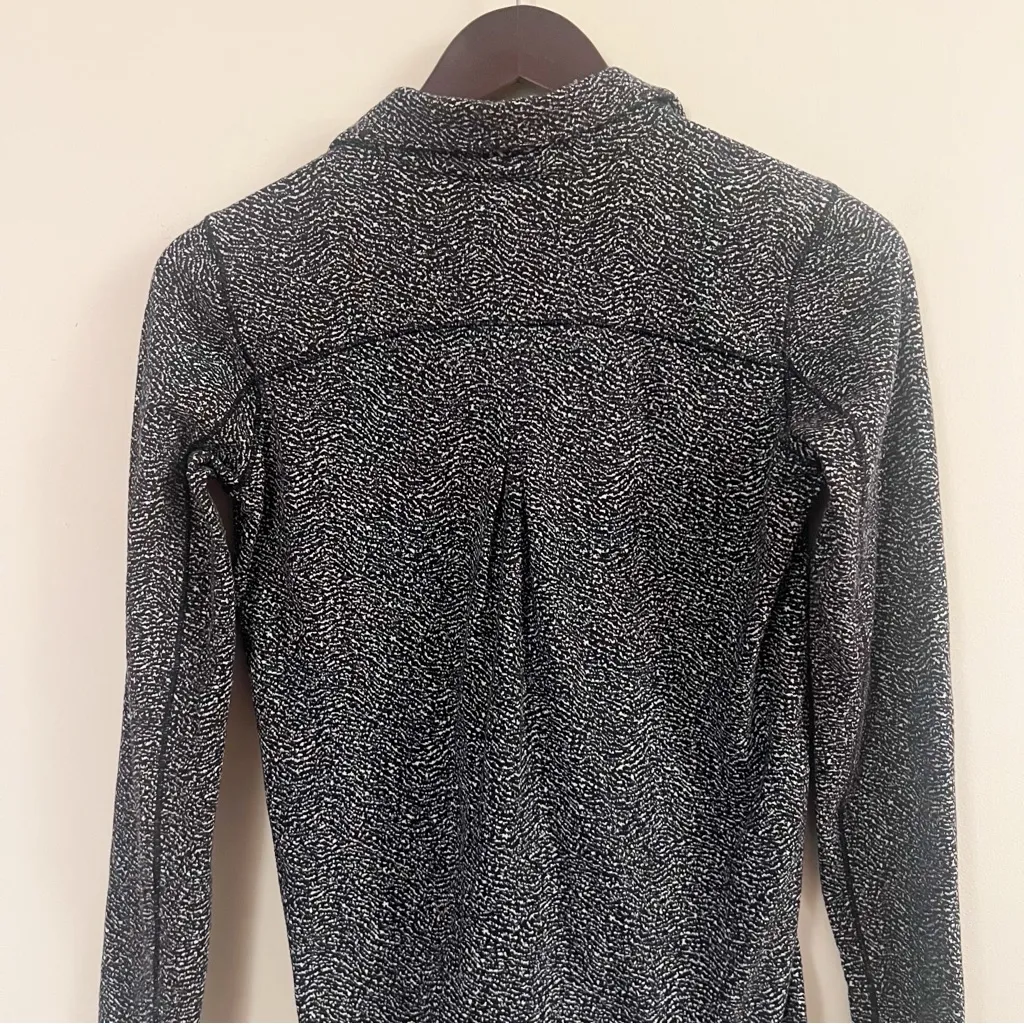 Lululemon Outrun 1/2 Zip Up Running Rippled Jacquard Black/White Pullover Size 4 - Image 11