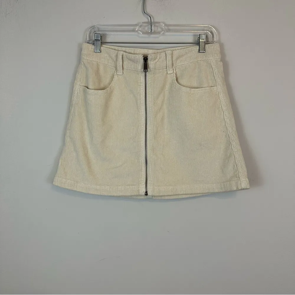AEO | Cream Corduroy Zip Front Super High Rise A-Line Mini Skirt Size 6 Women's - Image 2