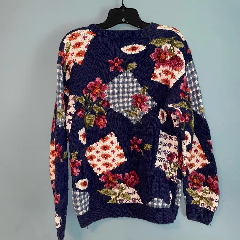 Signatures by Northern Isles Knitted By Hand Cottagecore Sweater Size Large Blue - Image 5