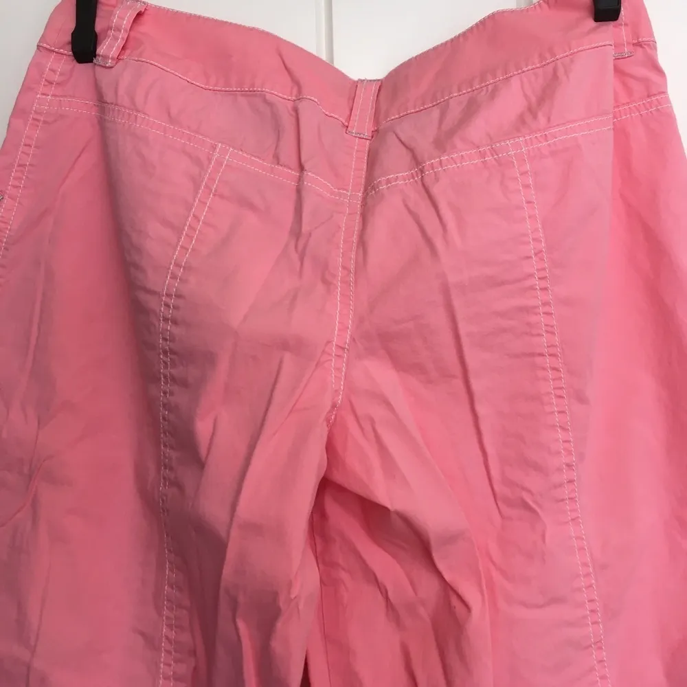 Bebe Women's Size 2 Pink Cargo Wide Leg Capris - Image 5