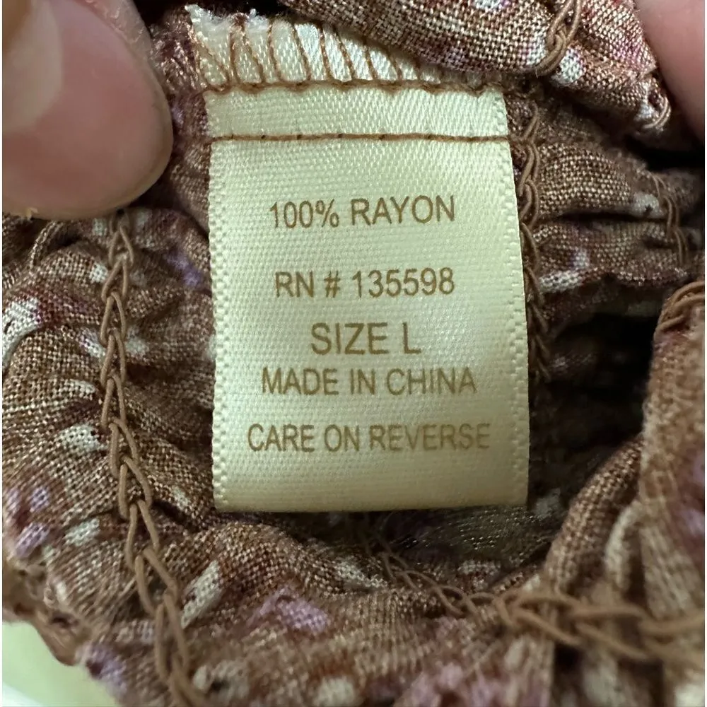 Liberty Love floral spaghetti strap smocked crop top - Image 4