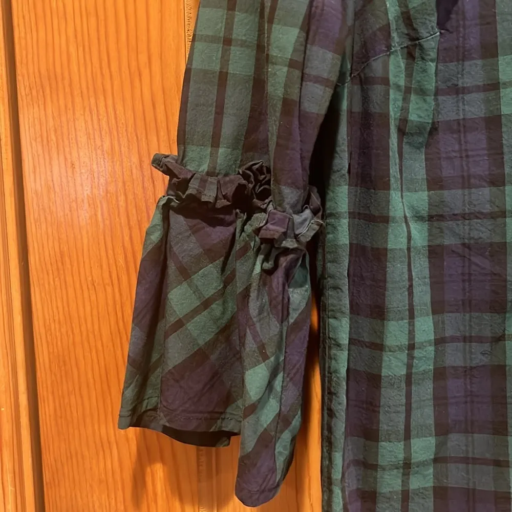 Izod women’s plaid 3/4 bell sleeve blouse size small. - Image 2