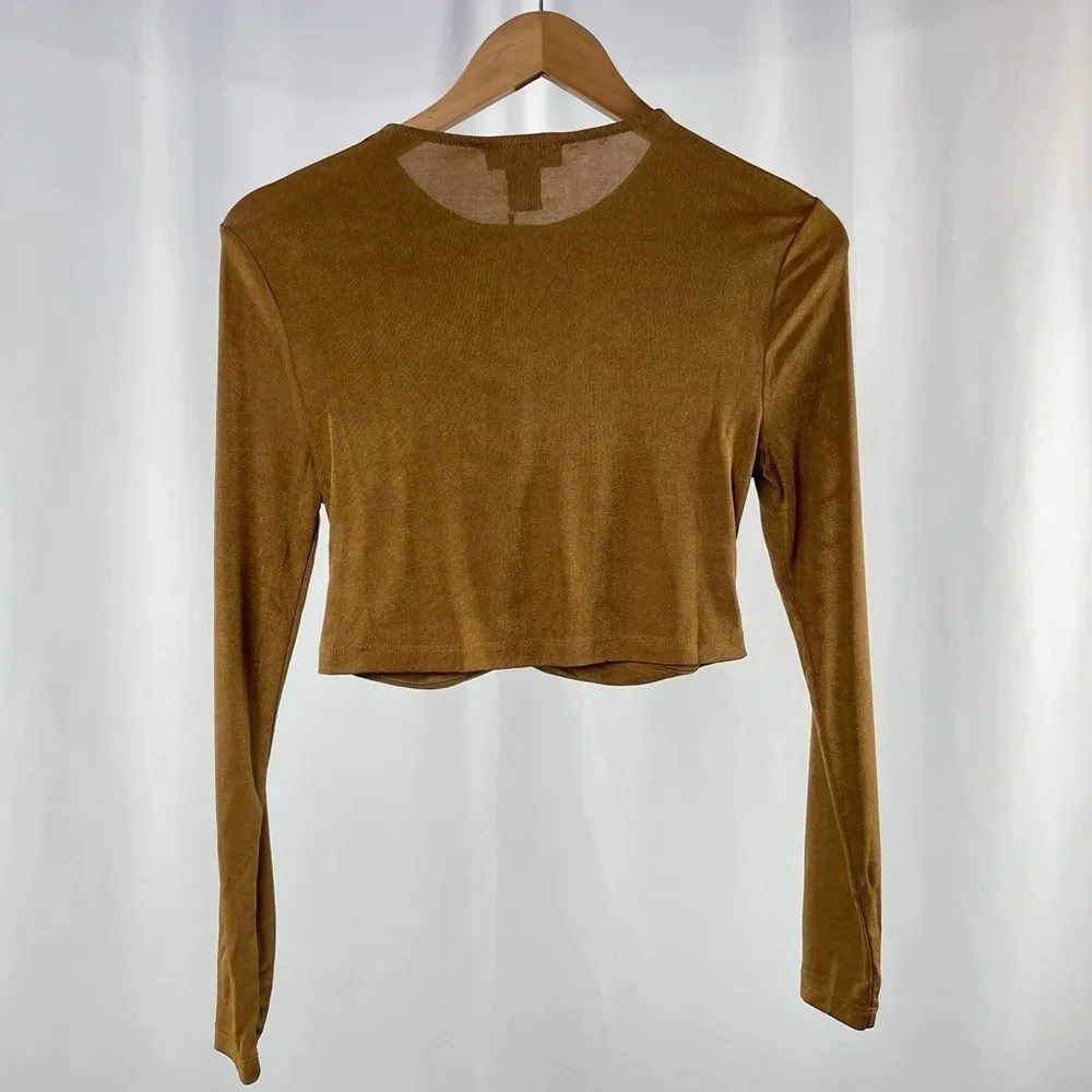 NWT House of Harlow 1960 Long Sleeve Cropped Shimmer‎ Top in Bronze Size Medium Brown - Image 4