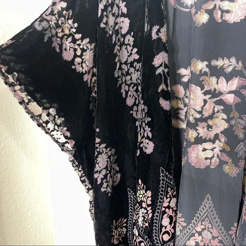 Matilda Jane Good Hart Cheekwood Velvet‎ Floral Kimono Size XS/S Whimsigoth Boho - Image 6