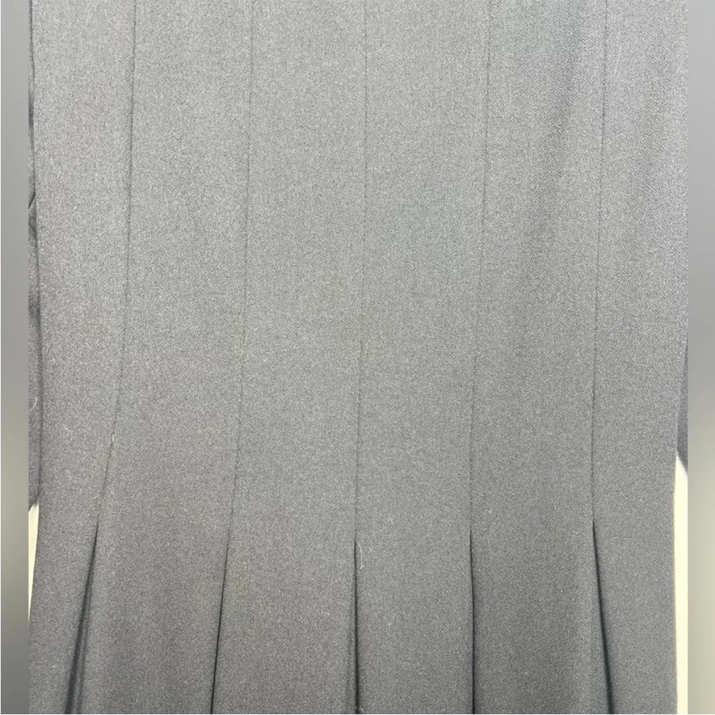 Vintage 1980s Orvis Black Pleated Dress with Shoulder Pads 12 Petite - Image 7