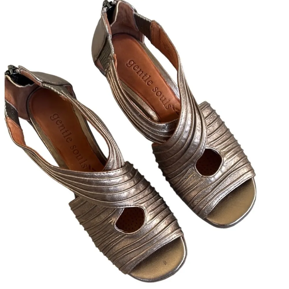 EUC Gentle Souls Leather Osaka Rama Heeled
Sandals Gold Size 6.5 - Image 2