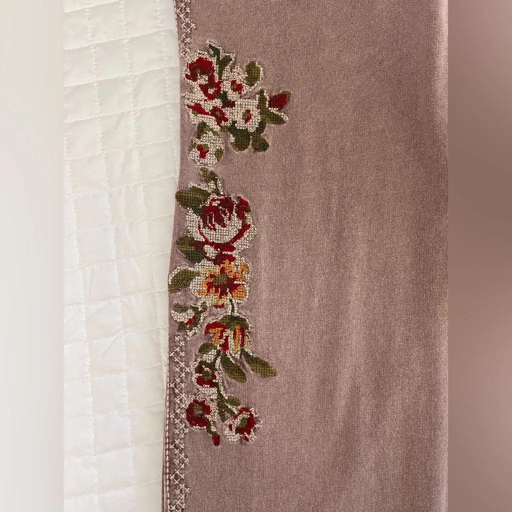 Sundance Women’s Flowers Embroidered Cuffed Pants Mauve Pink Joggers size XL - Image 7