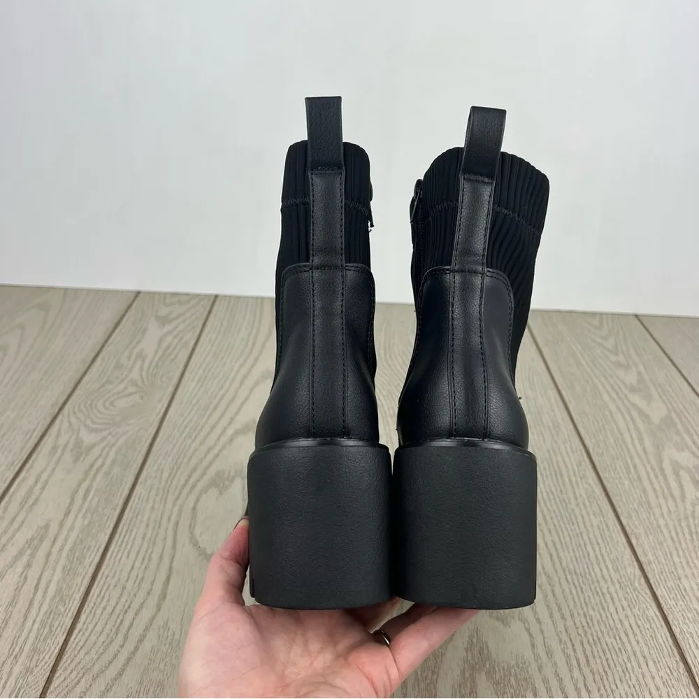 Bar III Women's Versuz Sock Top Lug-Sole Booties 7M Black Faux Leather $90 - Image 9