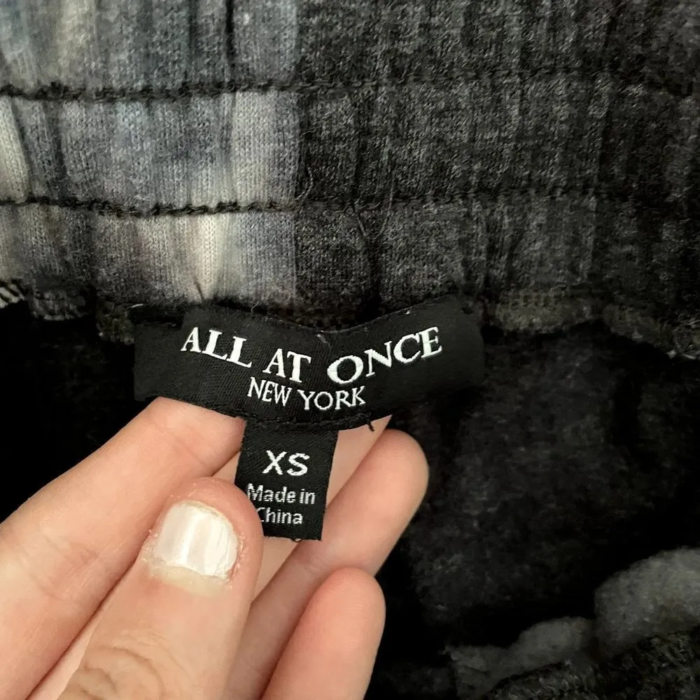 All at Once NY gray white sweatpants tracksuit comfortable athleisure pockets Size XS - Image 2