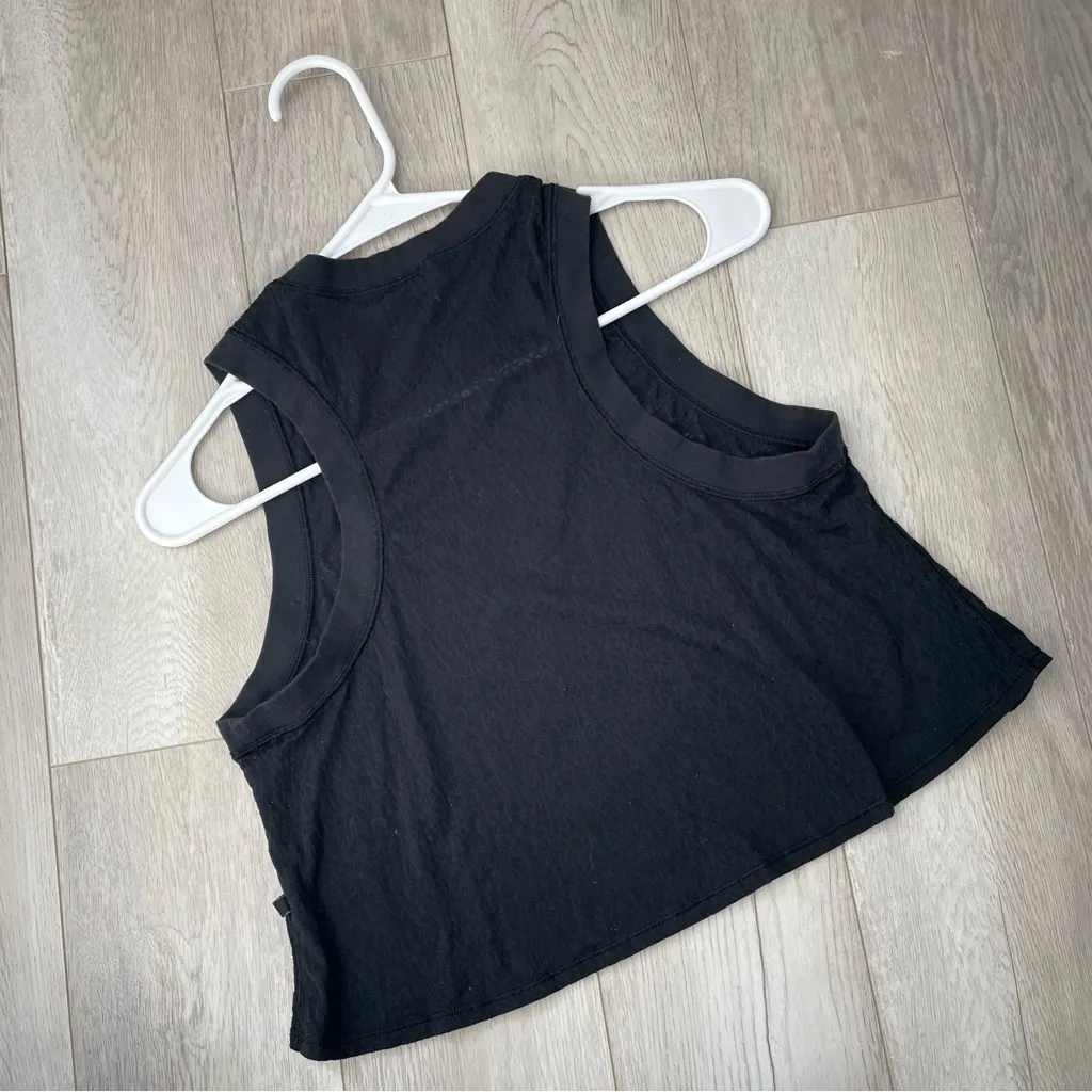 Lululemon Crop Tank all yours animal print light womens Black (small) casual - Image 4