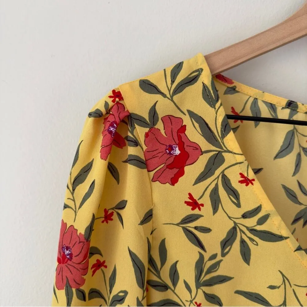 Lulus Floral Long Sleeve Peplum Top Ruched V-Neck Button Keyhole Back Polyester - Image 5