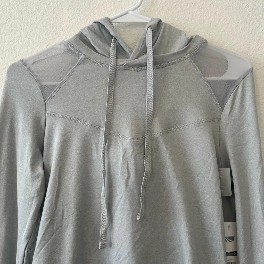 NWT‎ Marika Light Heather Grey Mesh Pullover Hoodie NWT Size XS Gray - Image 3