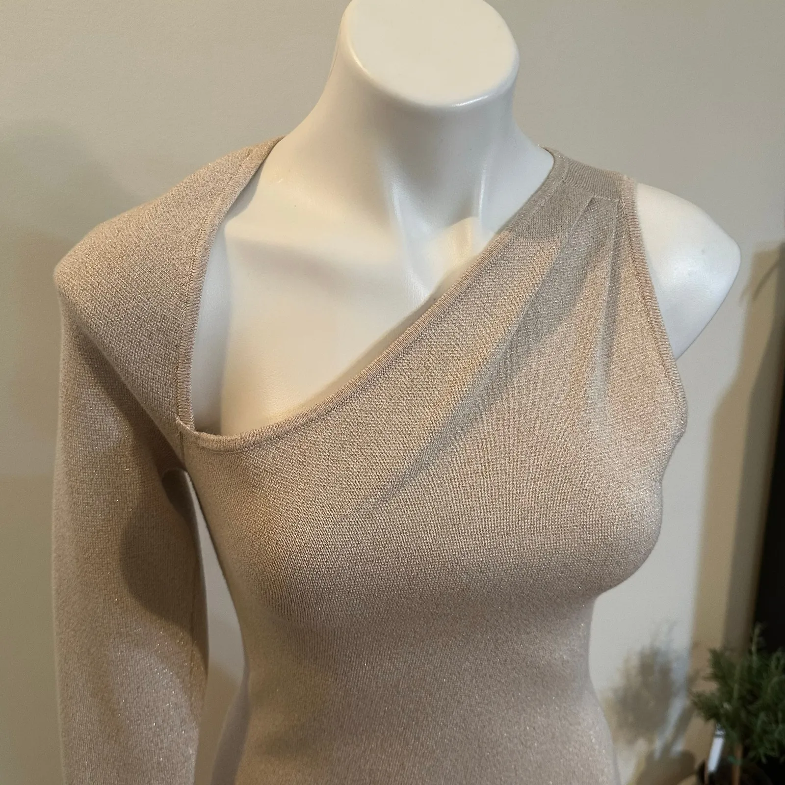 New Abercrombie One Sleeve Dress sz M Cream gold shimmer bodycon knit dress - Image 9