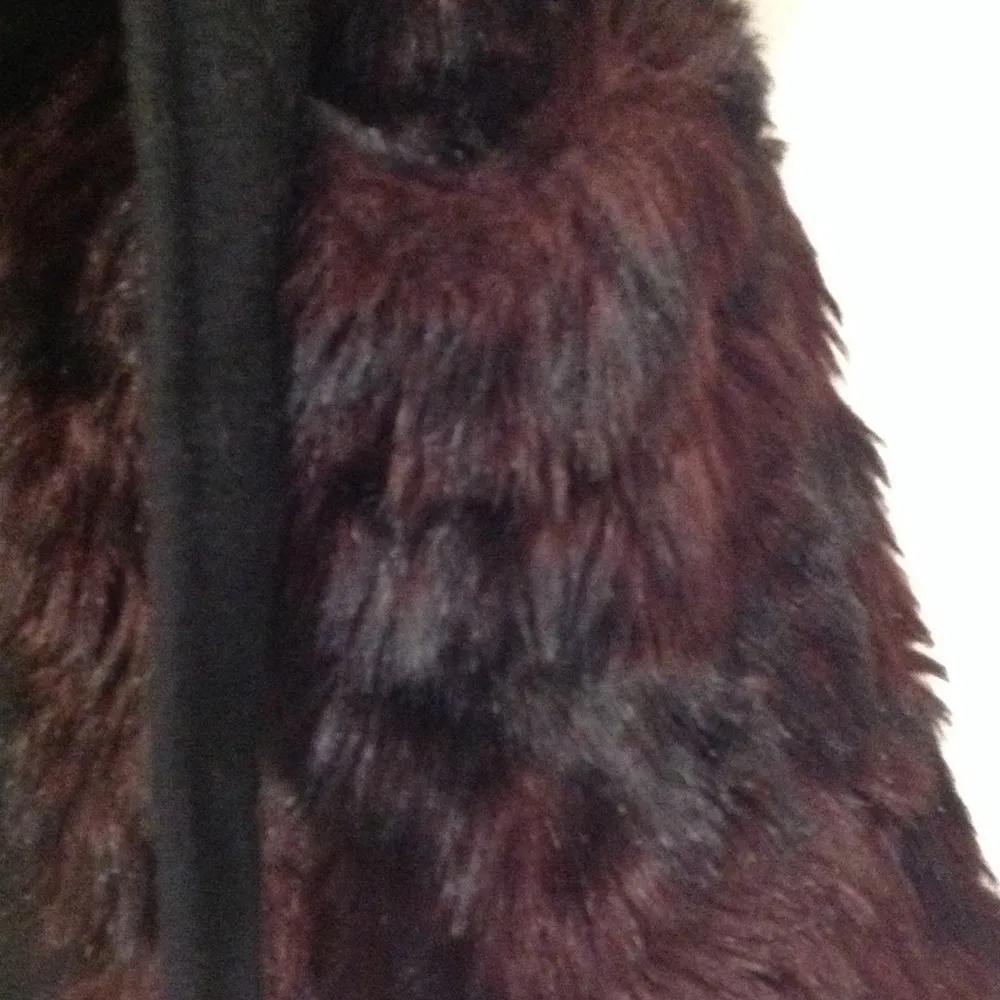 Faux fur vest - Image 2