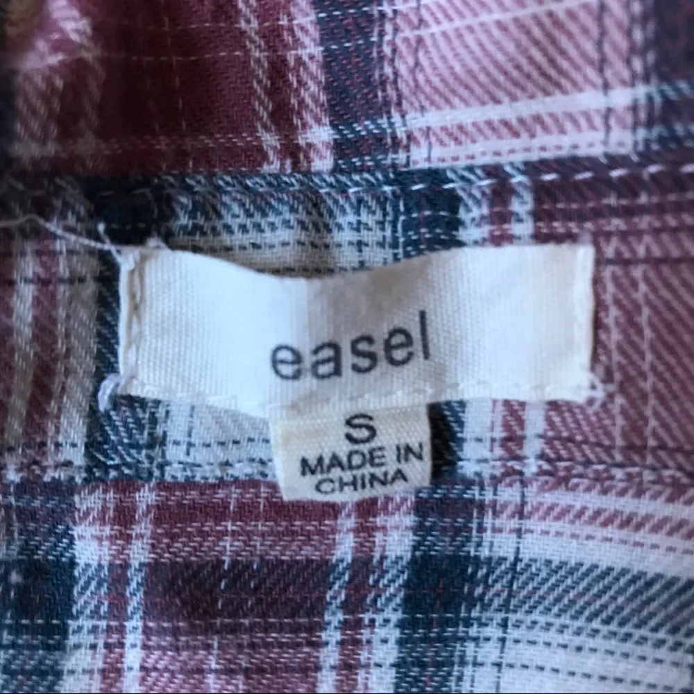 Easel Flowy Plaid Peplum Button Up Top Size Small - Image 4