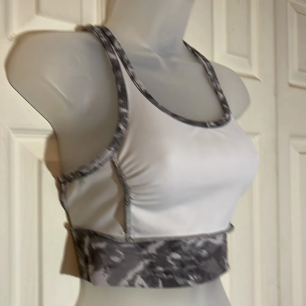 Gaiam Army Green Camo Camouflage Racerback Crop Top Sports Bra XS - Image 11