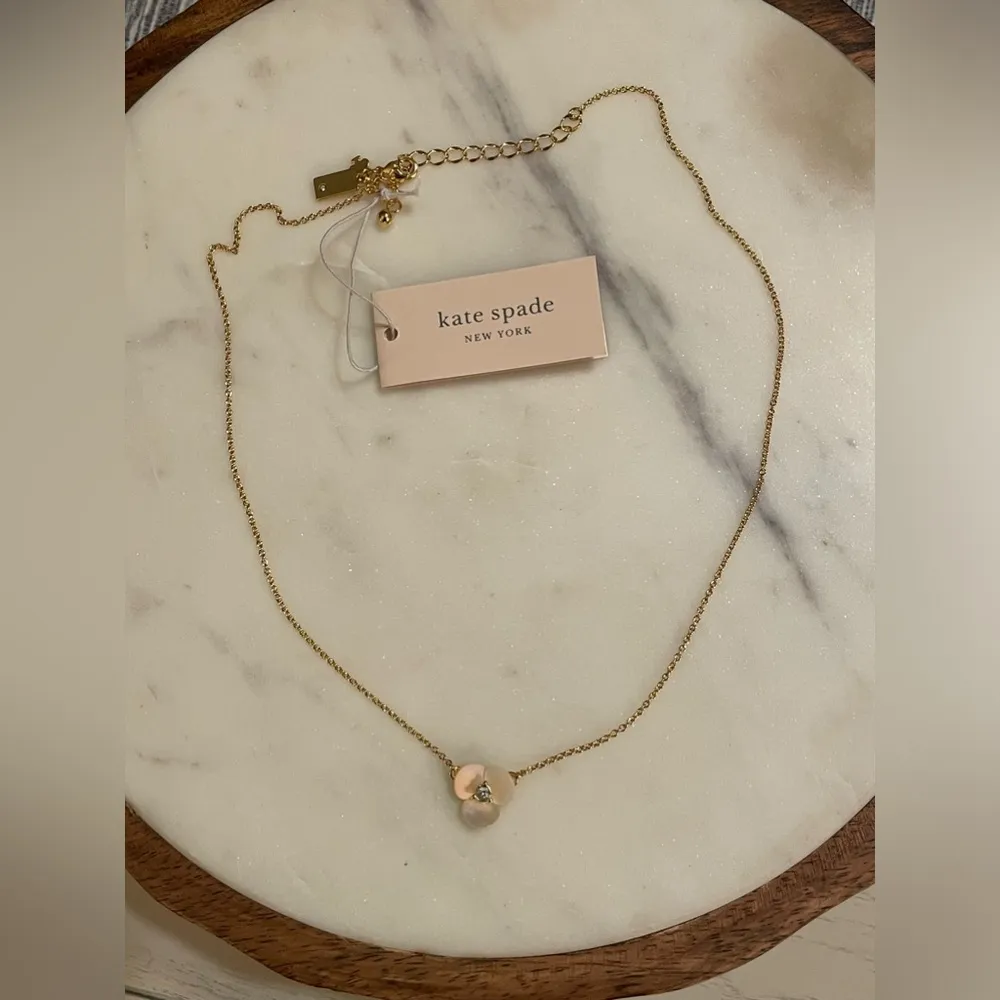 Kate Spade - Pansy Flower Disco Mother of Pearl Necklace W/ Jewel - NWT - Pouch - Image 7