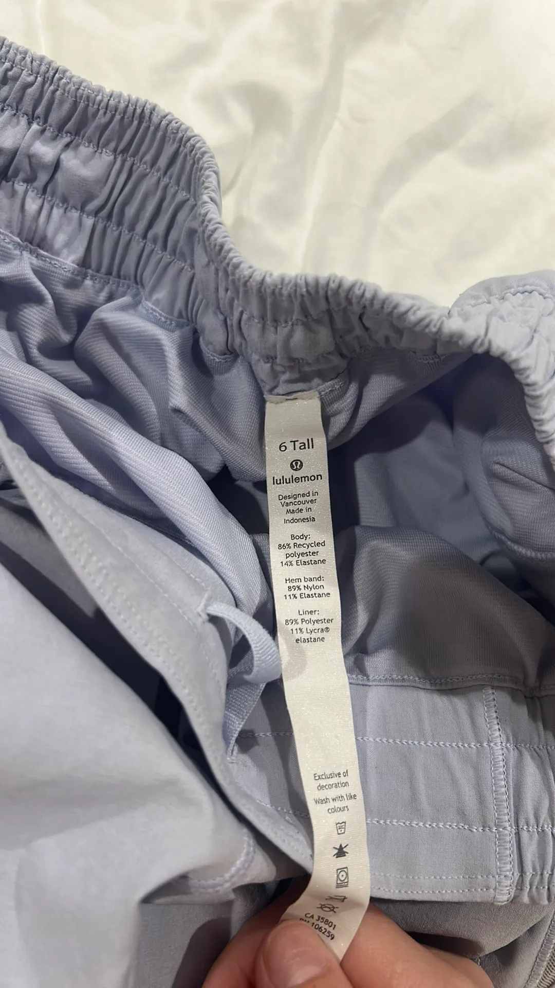 lowrise 4in baby blue lulu shorts - Image 3