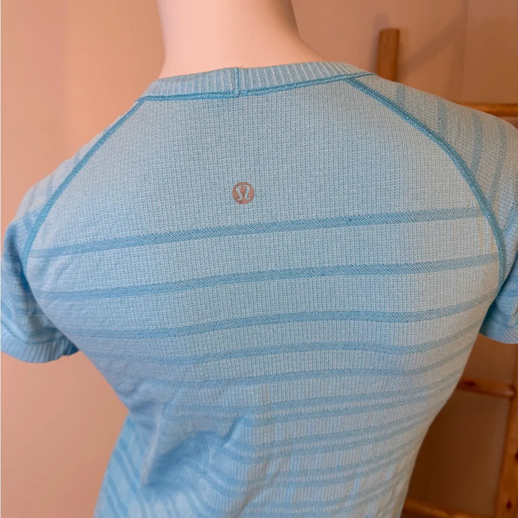 Lululemon Run: Swiftly Tech Short Sleeve Spry Blue Size 10 - Image 8