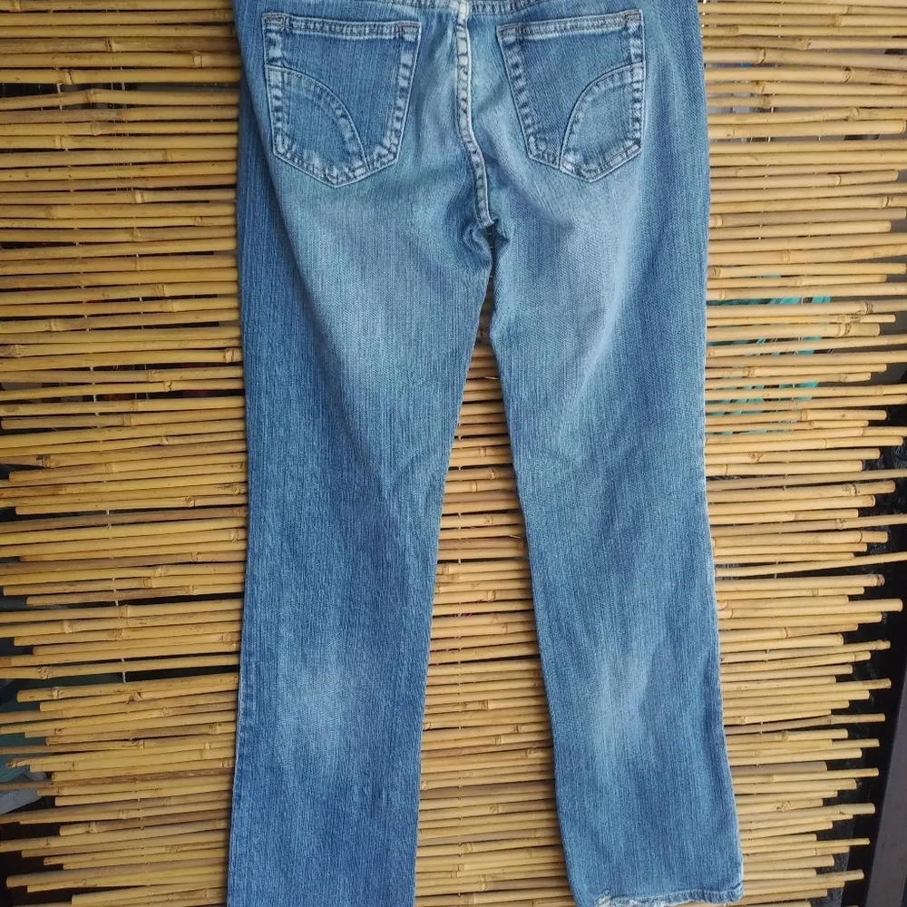 XXI 9 Low Rise Straight Medium Wash Jeans - Image 2