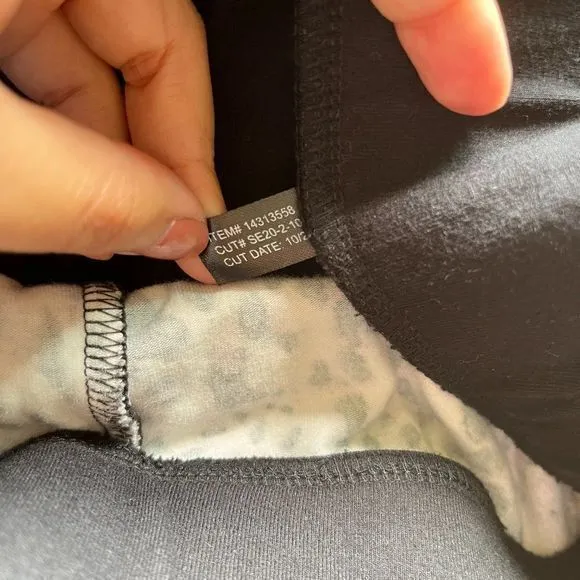 TORRID PREMIUM LEGGING - SLASHED LEOPARD UNDERLAY‎ BLACK WOMENS SIZE 1 1X… - Image 8