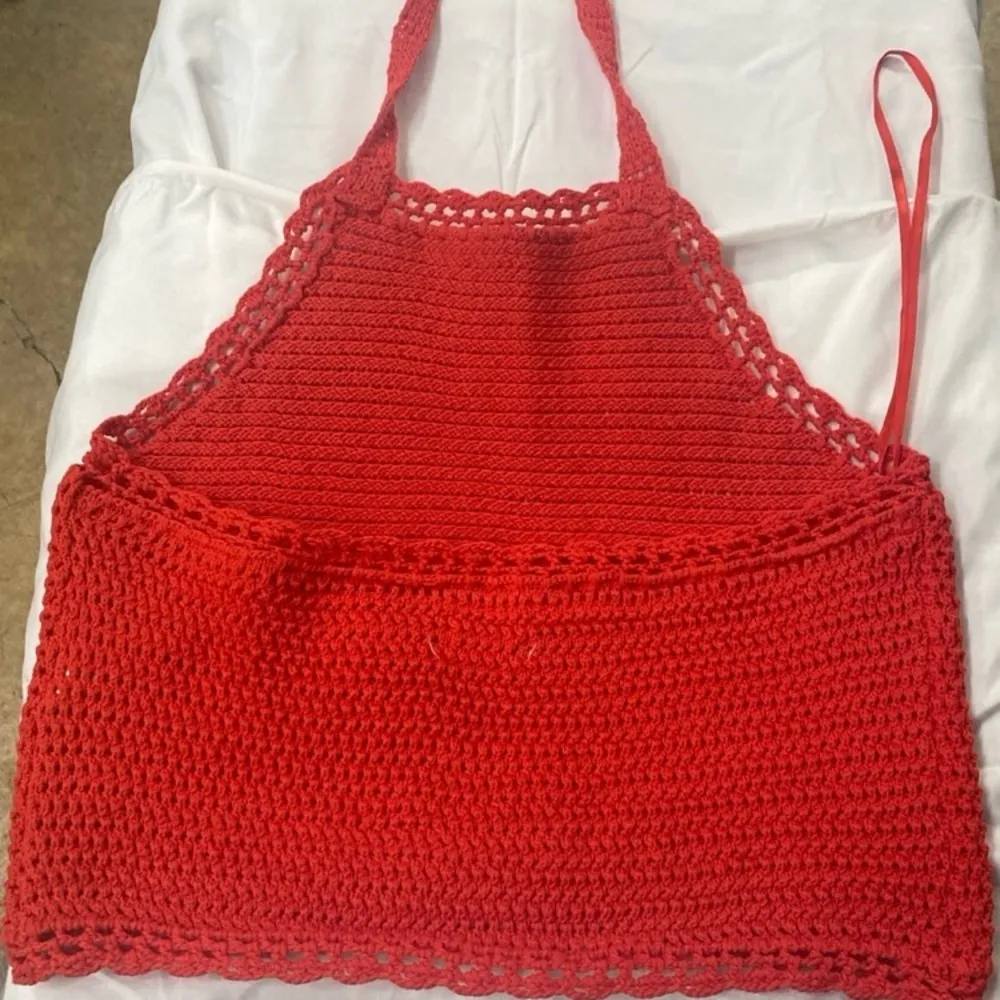 Cotton On Scallop Halter Knit Top. Size Medium - Image 4