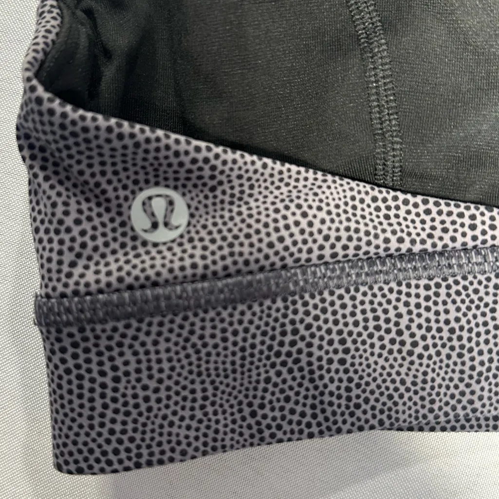 Lululemon • Fast & Free Sports Bra In Dusky Lavender Black Polka Dots Size XS - Image 3
