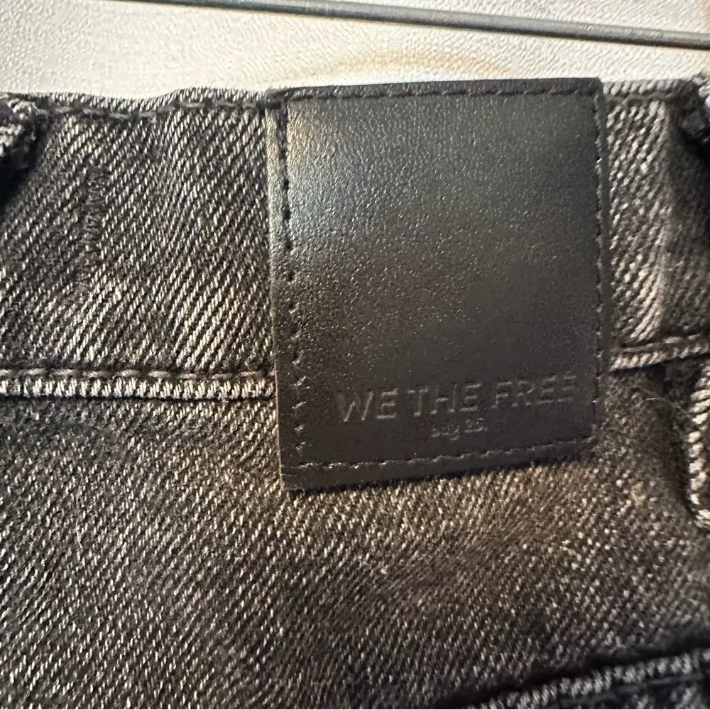 We The Free by Free People BREA CUT OFF DENIM SKIRT SIZE 24 Black Distressed - Image 7