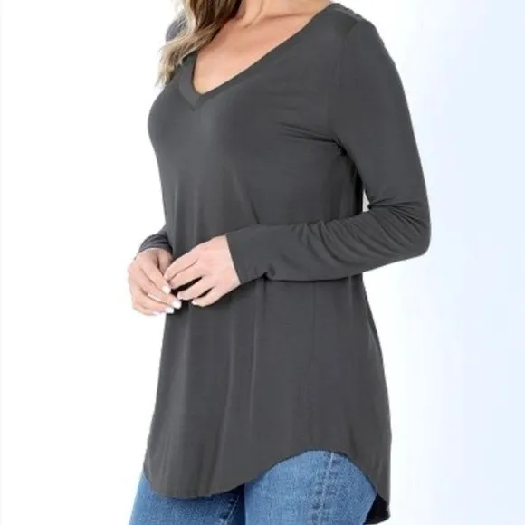 Zenana Outfitters Women’s V Neck Long Sleeve Tee Shirt Ash Gray Size Small NWOT - Image 2