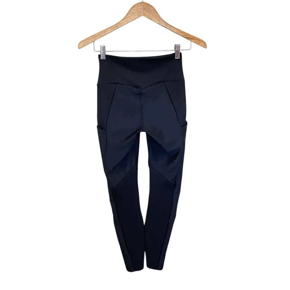 ALO Yoga Ribbed Airlift Enchanted Leggings High Waisted 7/8 Pockets Black - Image 8