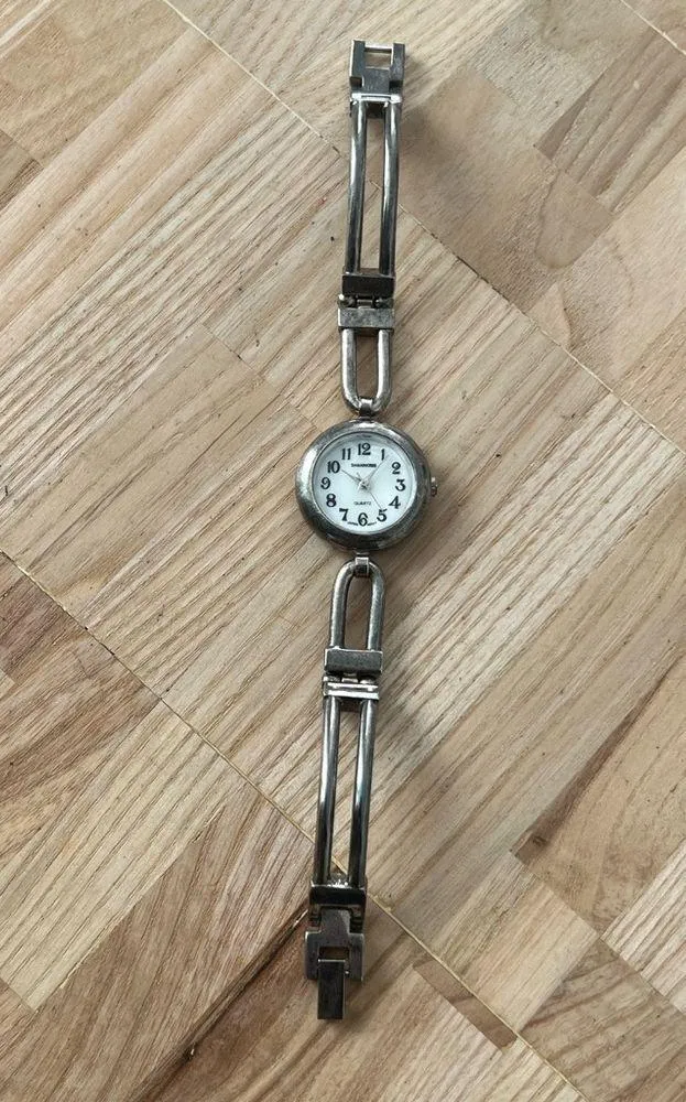 Fashion Watch Shannons Brand Silver - Image 3