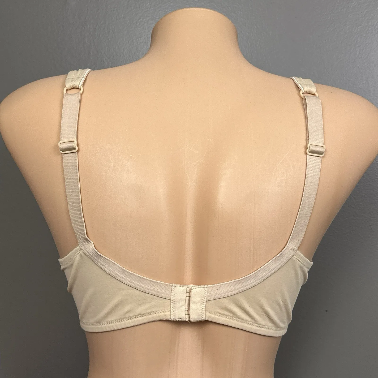 Classique 769E Post Mastectomy Fashion Bra Size 36B Beige Pockets Wireless - Image 4