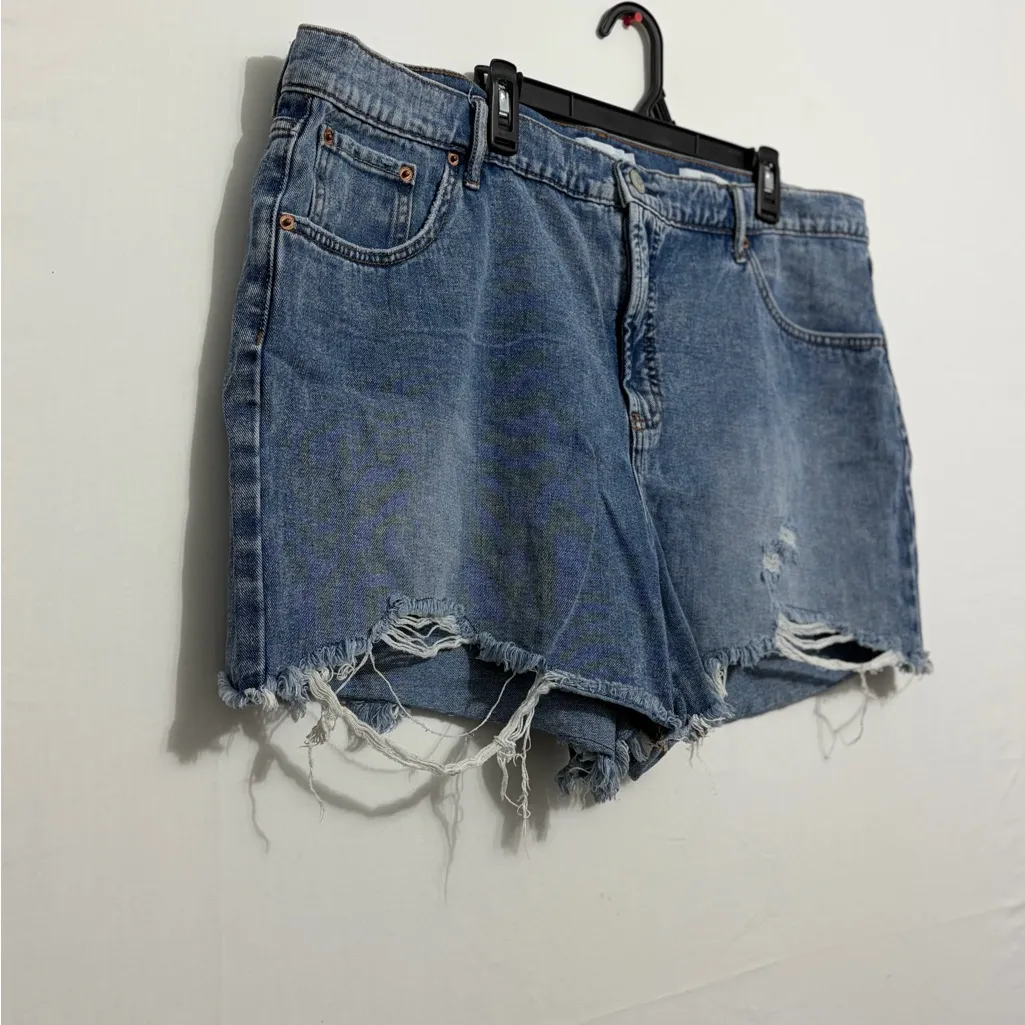 Jessica Simpson Beloved High Waist Denim Shorts 20W Distressed(A305) - Image 4