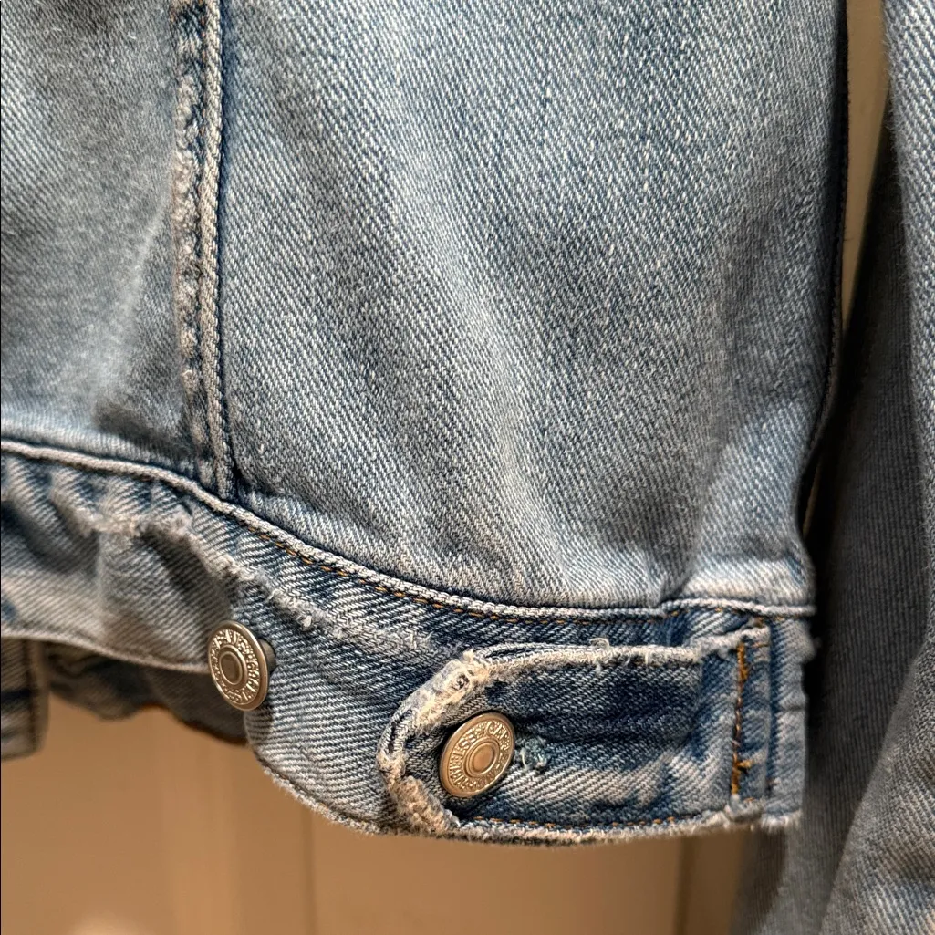 GAP Denim Jacket CIRCA 2011 - Image 6