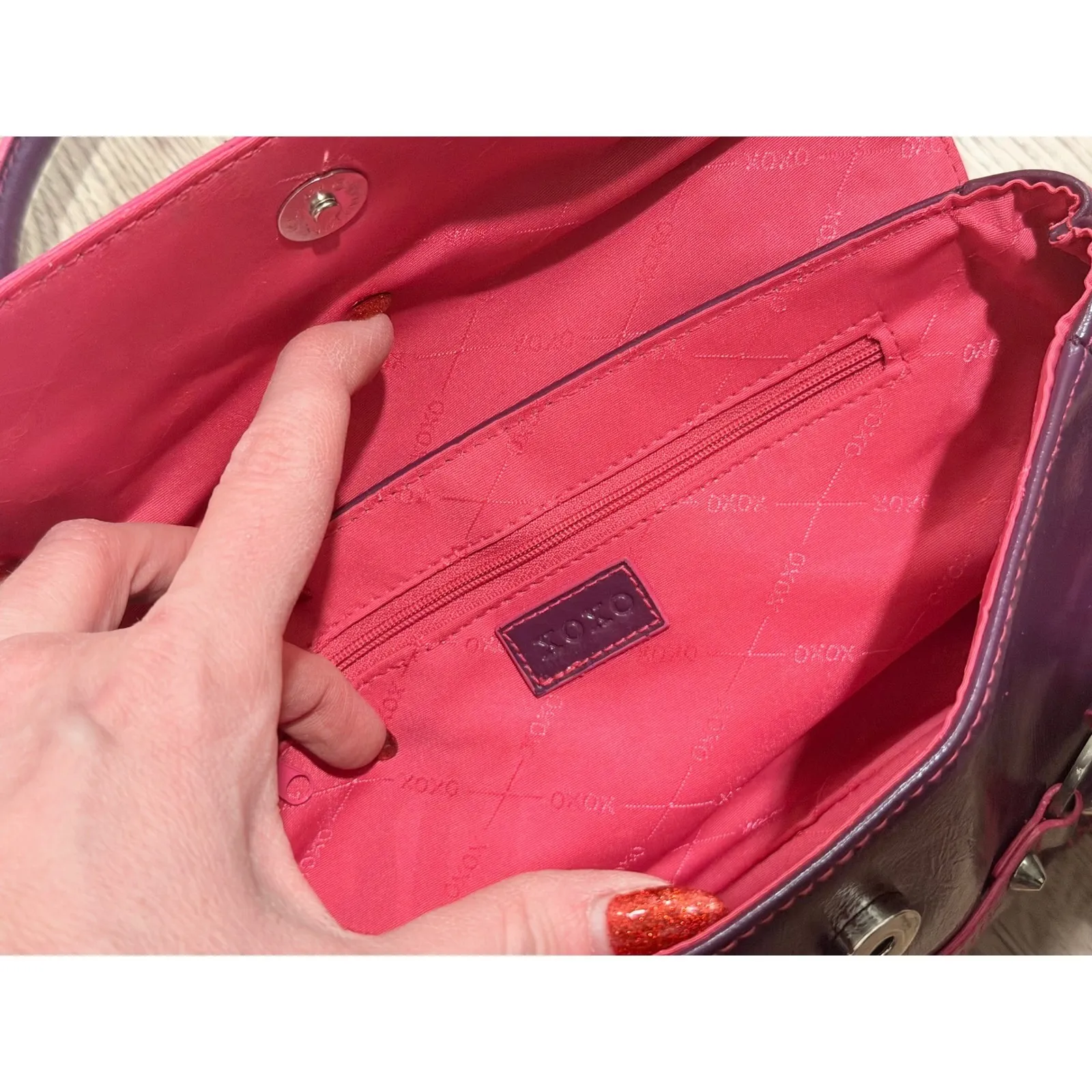 XOXO Angela Crinkle Fall Purple Patent Satchel Handbag Y2K NEW Deadstock Vintage - Image 6